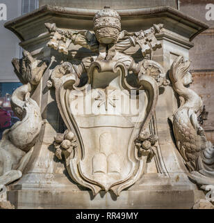 Papst Clemens XI Wappen im Pantheon Springbrunnen. Rom, Italien. Stockfoto