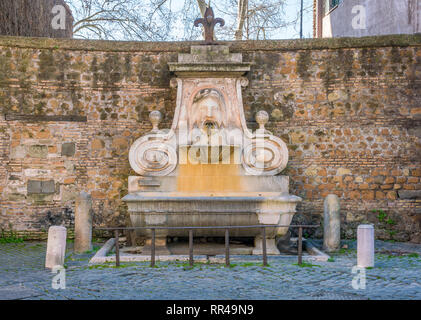 Fontana del Mascherone entlang der Via Giulia, in Rom, Italien. Stockfoto