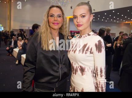 Rust, Deutschland. 23 Feb, 2019. Rust, Deutschland - 23. Februar 2019: Schönheitswettbewerb Miss Germany Wahl im Europapark mit Natascha und Cheyenne Savannah Ochsenknecht | Verwendung der weltweiten Kredit: dpa/Alamy leben Nachrichten Stockfoto