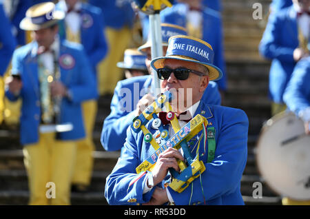 Italien Fans vor dem Guinness sechs Nationen Match im Stadio Olimpico, Rom, Italien. Stockfoto
