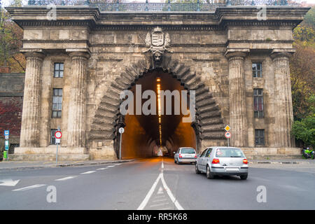 Adam Clark Tunnel unter dem Burgberg in Budapest, Ungarn Stockfoto
