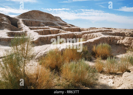 Mauern der alten Festung Toprak-Kala (Toprak Qala) in der kyzylkum Wüste, Karakalpakstan, Usbekistan, in Zentralasien Stockfoto