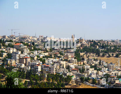 Panoramablick über Jerusalem und 1352 Kloster auf dem Berg Zion, von den Ölberg. Jerusalem, Israel. Juni 2014 Stockfoto