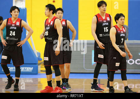 Doha, Katar. 24 Feb, 2019. Japan Spieler während der Gewinnen der FIBA Basketball WM 2019 asiatischen Qualifier zweite Runde Gruppe F Spiel zwischen Katar und Japan in Doha, Katar, 24. Februar 2019. Credit: Yoshio Kato/LBA/Alamy leben Nachrichten Stockfoto