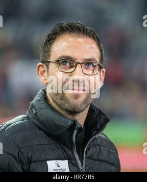 Düsseldorf, Deutschland. 23 Feb, 2019. Trainer Boris SCHOMMERS (N) Fußball 1. Fussballbundesliga, 23. Spieltag Fortuna Düsseldorf (D) - FC Nürnberg (N), 23/02/2019 in Düsseldorf/Deutschland. ##DFL-Bestimmungen verbieten die Verwendung von Fotografien als Bildsequenzen und/oder quasi-Video## | Verwendung der weltweiten Kredit: dpa/Alamy leben Nachrichten Stockfoto