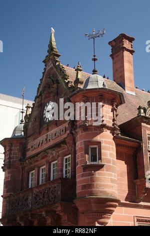 St Enoch SPT U-Bahnhof Glasgow. Reich verzierten viktorianischen Architektur an einem sonnigen Sommertag. Schottland, Großbritannien. Stockfoto