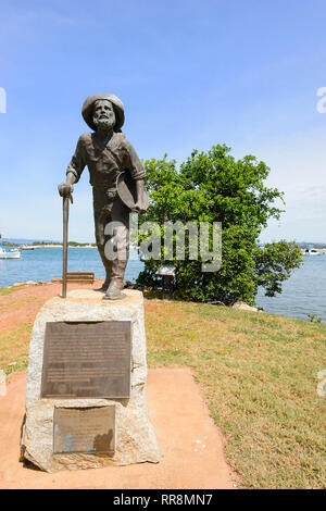 Statue eines goldminer auf seinem Weg zu den Goldfeldern, Cooktown, Far North Queensland, Queensland, FNQ, Australien Stockfoto