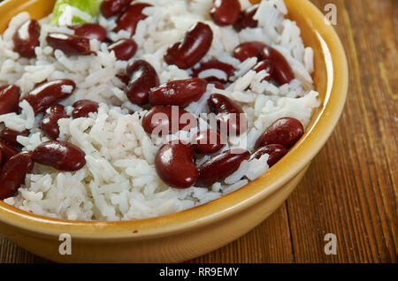 Classic Jamaican Reis und Erbsen, viele Inselbewohner finden Sie Bohnen als "Erbsen", Stockfoto