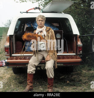 FAST WIA IM RICHTIGEN LEBEN/D 1982 / Hanns Christian Müller/Gerhard Polt im Sketch: 'Der Einzelgänger' 29618/Überschrift: FAST WIA IM RICHTIGEN LEBEN/D 1982 Stockfoto