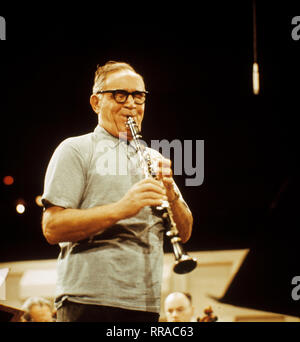 BENNY GOODMAN, Jazz-Klarinettist, Bandleader, Aufnahme von 1980. /Überschrift: BENNY GOODMAN Stockfoto