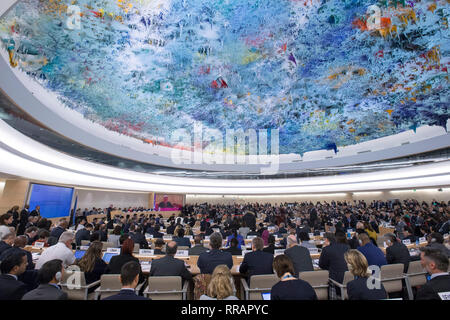 Genf, Schweiz. 25 Feb, 2019. Der Generalsekretär der Vereinten Nationen, Antonio Guterres liefert eine Rede bei der Eröffnung der 40. ordentlichen Sitzung des Menschenrechtsrates der Vereinten Nationen (UNHRC) in Genf, Schweiz, 25. Februar 2019. Der unhrc eröffnete seine 40. ordentliche Sitzung hier am Montag. Die Delegierten werden Aussagen von rund 100 hochrangige Würdenträger in den kommenden Wochen zu hören. Credit: Xu Jinquan/Xinhua/Alamy leben Nachrichten Stockfoto