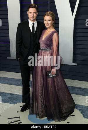 BEVERLY HILLS, Los Angeles, CA, USA - 24. Februar: Topher Grace und Ashley Hinshaw am 2019 Vanity Fair Oscar Partei kommen im Wallis Annenberg Center für Darstellende Künste am Februar 24, 2019 in Beverly Hills, Los Angeles, Kalifornien, Vereinigte Staaten. (Foto von Xavier Collin/Image Press Agency) Stockfoto