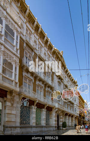 Cartagena, Murcia, Spanien; Februar 2017: Straßen und Gebäude im historischen Zentrum der Stadt Cartagena, in der Provinz Murcia Stockfoto