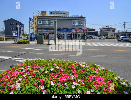 Tokio, Japan - 20. Mai 2017. Straße von Tokio, Japan. Utsunomiya ist das kommerzielle und industrielle Zentrum der Präfektur Tochigi. Stockfoto