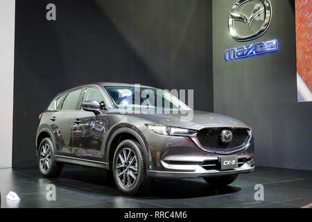 Nonthaburi-Thailand Dec 5 2017: Mazda CX-5 auf der 34th Thailand International Motor Expo 2017 Dez. 1 - 11 DEZ 2017 an der Auswirkung von Challenger Stockfoto