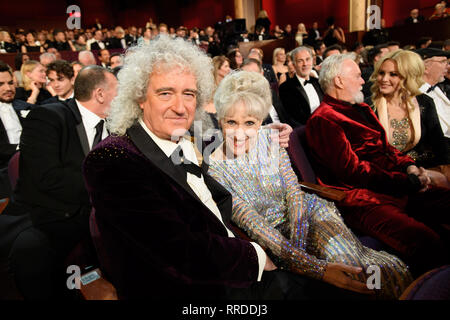 Brian May und Anita Dobson während der phasentelecast Der 91 Oscars® auf der Dolby® Theater in Hollywood, CA am Sonntag, 24. Februar 2019. Stockfoto