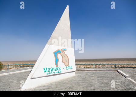 Aralsee Denkmal, moynak Friedhöfe in der Nähe auf einer Wüste am Aralsee oder Aral See Schiff - Usbekistan, in Zentralasien Stockfoto