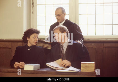EIN FALL FÜR ZWEI / Kurz hinter Ankara/D 1988/Frau Reimers (PIA HÄNGGI