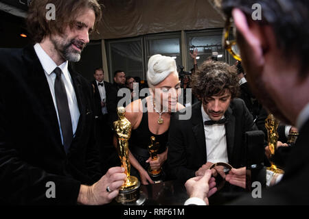 Oscar®-Preisträger Anthony Rossomando, Lady Gaga und Andrew Wyatt an den Reglern Ball nach der Live ABC Telecast der 91 Oscars® auf der Dolby® Theater in Hollywood, CA am Sonntag, 24. Februar 2019. Stockfoto