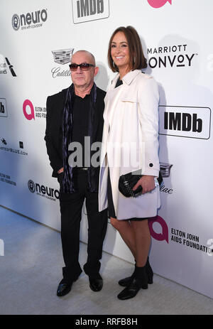 Bernie Taupin, Heather Lunn Hodgins Kidd an der Elton John AIDS Foundation Viewing Party in West Hollywood Park, Los Angeles, Kalifornien, USA. Stockfoto