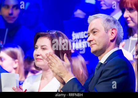 Danzig, Polen. 25 Feb, 2019. Robert Biedron, Leiter und Gründer der Wiosna (Frühling), Polnisch sozial-demokratischen und pro-europäischen politischen Partei während der regionalen Übereinkommen in Danzig, Polen. Februar 2019 Credit: Wojciech Strozyk/Alamy leben Nachrichten Stockfoto