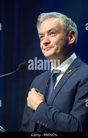 Danzig, Polen. 25 Feb, 2019. Robert Biedron, Leiter und Gründer der Wiosna (Frühling), Polnisch sozial-demokratischen und pro-europäischen politischen Partei während der regionalen Übereinkommen in Danzig, Polen. Februar 2019 Credit: Wojciech Strozyk/Alamy leben Nachrichten Stockfoto