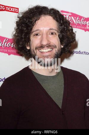 Greg Jenner am Austentatious drücken Sie die Nacht im Fortune Theatre, Russell Street, Covent Garden. Stockfoto