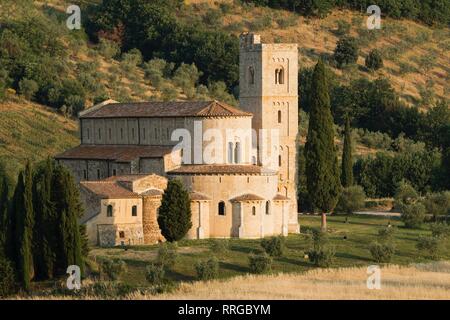 Die Abtei von Sant'Antimo, Sant'Antimo, Toskana, Italien, Europa Stockfoto