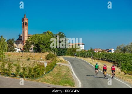 Auf den Straßen der Fausto Coppi, Costa Vescovato, Tortona, Alessandria, Piemont, Italien, Europa Stockfoto