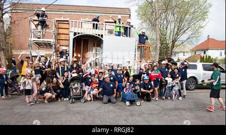 Union Mitglieder und Familien der North Central States regionale Rat der Tischler Feiern im Cinco de Mayo Parade. St. Paul Minnesota MN USA Stockfoto