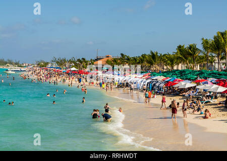 Kreuzfahrt Strand, Grand Turk Cruise Port, Grand Turk, Turks- und Caicosinseln, West Indies, Mittelamerika Stockfoto