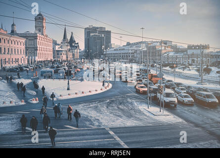 Moskau, Russland - Jan 2019: komsomolskaja Square, in der Nähe der Metro-Station Komsomolskaja in Moskau. Leningradsky, Jaroslawski und Kazansky railway Statio Stockfoto