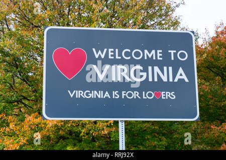 Klar, Bach, VA - November 1, 2018: Willkommen in Virginia unterzeichnen am Virginia Welcome Center Stockfoto