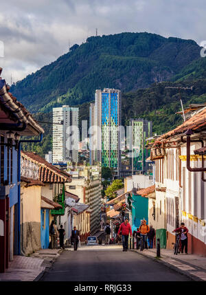 Blick über La Candelaria in Richtung Aguas Hochhäusern, Bogota, Capital District, Kolumbien, Südamerika Stockfoto