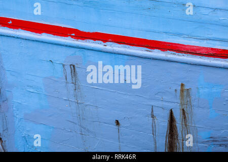 Bunt Detail aus einem alten Schiff, legte. Von einem der inneren Quays in Solheimsviken Bay, Bergen, Norwegen Stockfoto