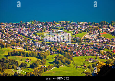 Hergiswil Dorf und See Luzern Luftaufnahme vom Pilatus, Landschaft Berg der Schweiz Stockfoto