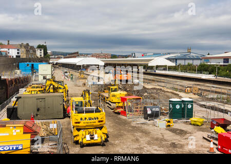 Konstruktion Maschinen, durch A. S. Webb, ein Spezialist der Eisenbahnbau Auftragnehmer gelieferten, in der Rekonstruktion der Plattform fünf in Bolton beteiligt. Stockfoto