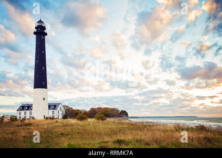 Insel Saaremaa, Estland. Sorve Leuchtturm an der Ostseeküste. Stockfoto