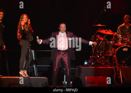 Smokey Robinson führt auf der Bühne im Hard Rock Event Center in Seminole Hard Rock Hotel & Casino Hollywood Florida. Mit: Smokey Robinson Wo: Hollywood, Florida, United States Wenn: 25 Jan 2019 Credit: Johnny Louis/WENN.com Stockfoto