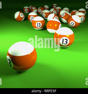 Orange weiss Billard Kugeln Zahl dreizehn und Lucky Number Stockfoto