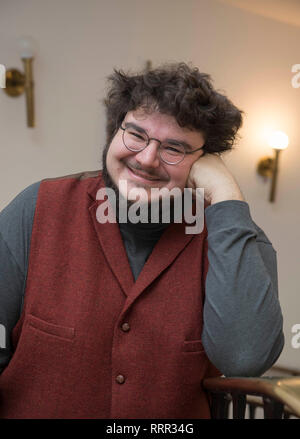 Essen, Deutschland. 26 Feb, 2019. Axel Ranisch, Regisseur, Autor, Pressekonferenz bei der Bekanntgabe der Preisträger für die 55 Grimme Preis 2019 am 26.02.2019 in Essen/Deutschland. | Verwendung der weltweiten Kredit: dpa/Alamy leben Nachrichten Stockfoto