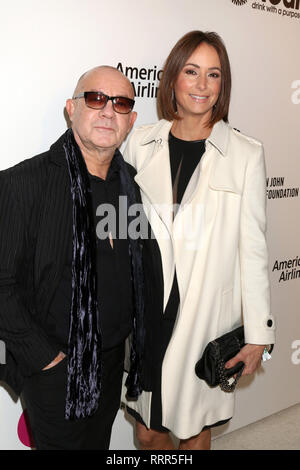 Februar 24, 2019 - West Hollywood, CA, USA - LOS ANGELES - Feb 24: Bernie Taupin, Heather am Taupin Elton John Oscar Viewing Party auf dem West Hollywood Park am 24. Februar 2019 in West Hollywood, CA (Credit Bild: © Kay Blake/ZUMA Draht) Stockfoto