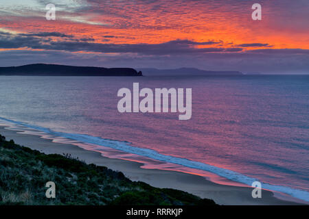 Ozeanien, Australien, Australien, Tasmanien, Bruny Island, der Hals Lookout, sunrise Stockfoto