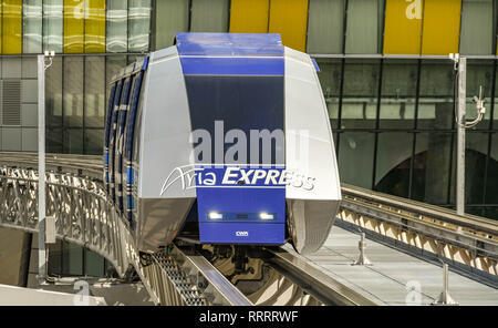 LAS VEGAS, Nevada, USA - Februar 2019: Die Aria-Express, die kostenlose Nutzung monorail Zug, der zwischen dem Bellagio, MGM Aria und Park Hotels Stockfoto