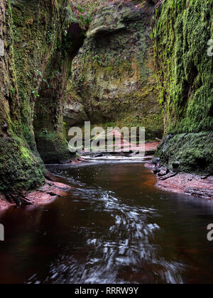 Des Teufels Kanzel (auch als Finnich Glen bekannt), Schottland Stockfoto