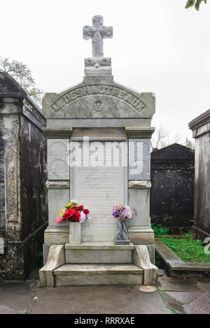 Friedhof New Orleans, Blick auf eine Familie Denkmal in Lafayette Friedhof Nr. 1, New Orleans, Louisiana, USA Stockfoto