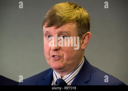 DUP Policing Board Mitglied mervyn Geschichte während einer Pressekonferenz in der Northern Ireland Policing Board Hauptsitz in Belfast. Stockfoto