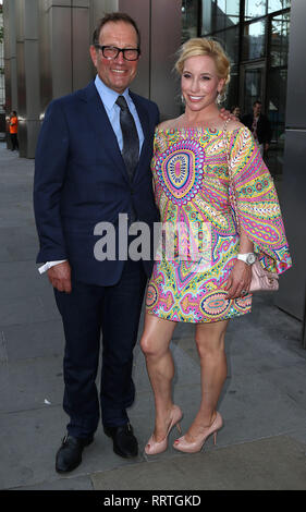 Jun 30, 2015 - London, England, UK-Zukunft Träume Sommernachtstraum Ball Geldbeschaffer an Sushisama Restaurant, Heron Turm, Moorgate Foto zeigt: Richard Stockfoto