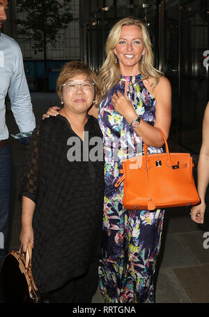 Jun 30, 2015 - London, England, UK-Zukunft Träume Sommernachtstraum Ball Geldbeschaffer an Sushisama Restaurant, Heron Turm, Moorgate Foto zeigt: Michell Stockfoto