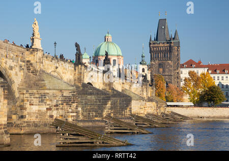 Prag, tschechische Republik - 13. Oktober 2018: Die Charles Braut aus West. Stockfoto